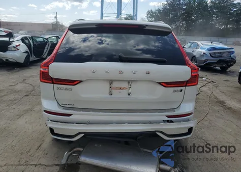 2024 Volvo Xc60 Plus из США, поврежденный, VIN YV4L12RL5R1712527